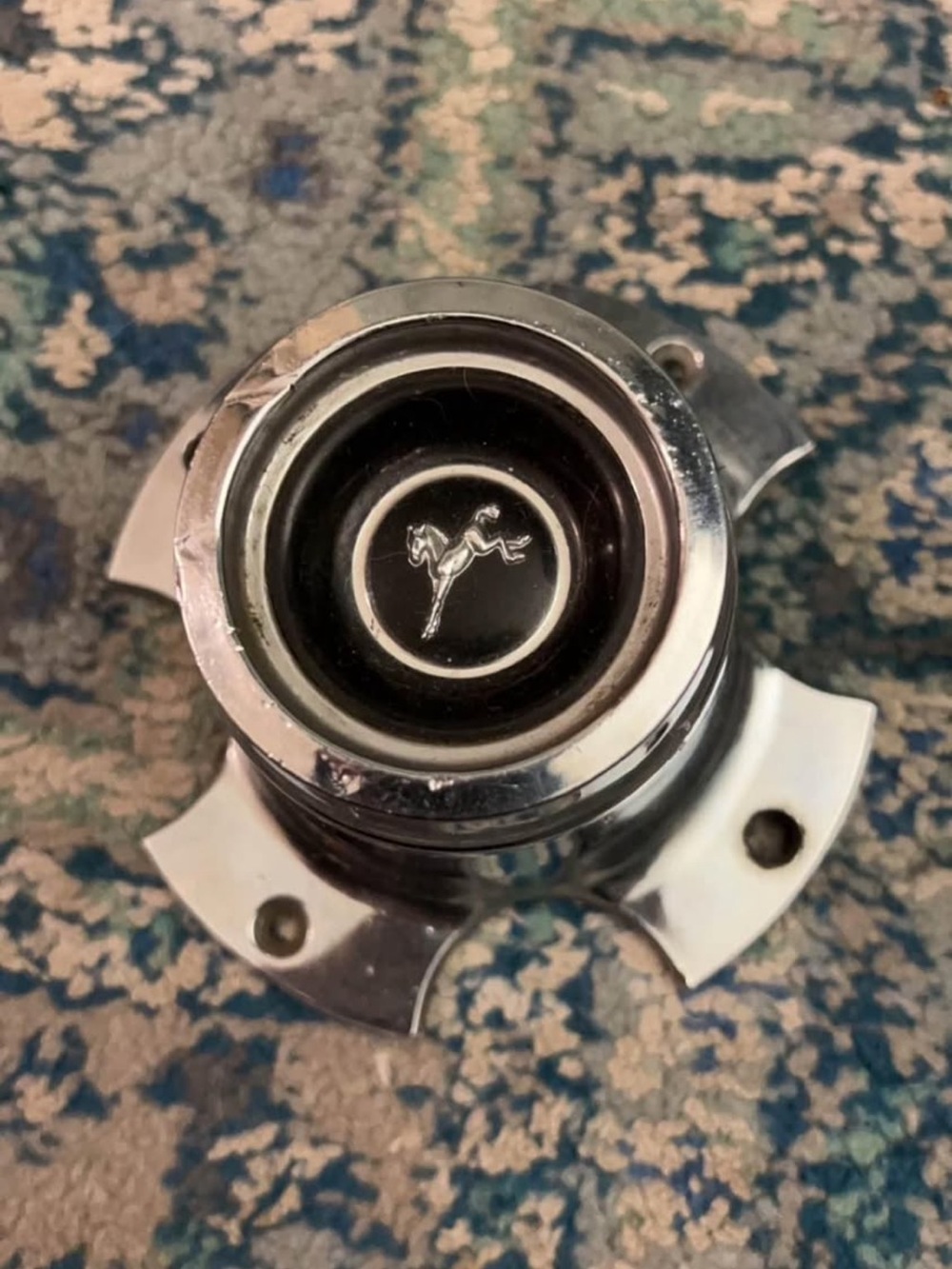 1973 Ford Pinto Chrome wheel Center Cap D32A-1141-AA